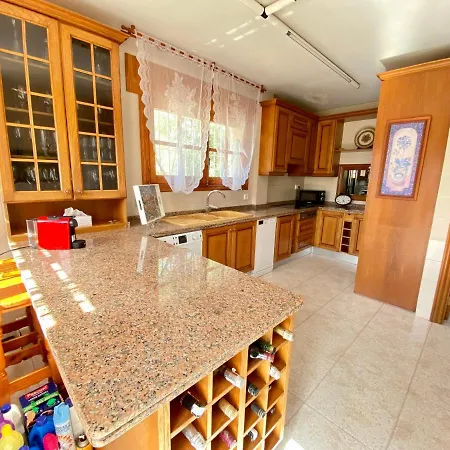 Stunning 5 Bed La Font, Private Pool Vila